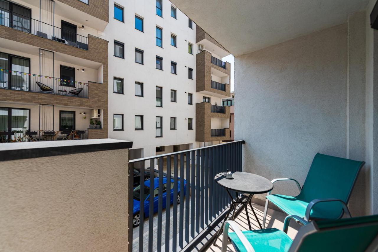 Sara - Stylish Apt With Balcony Near Piata Obor Букурещ Екстериор снимка